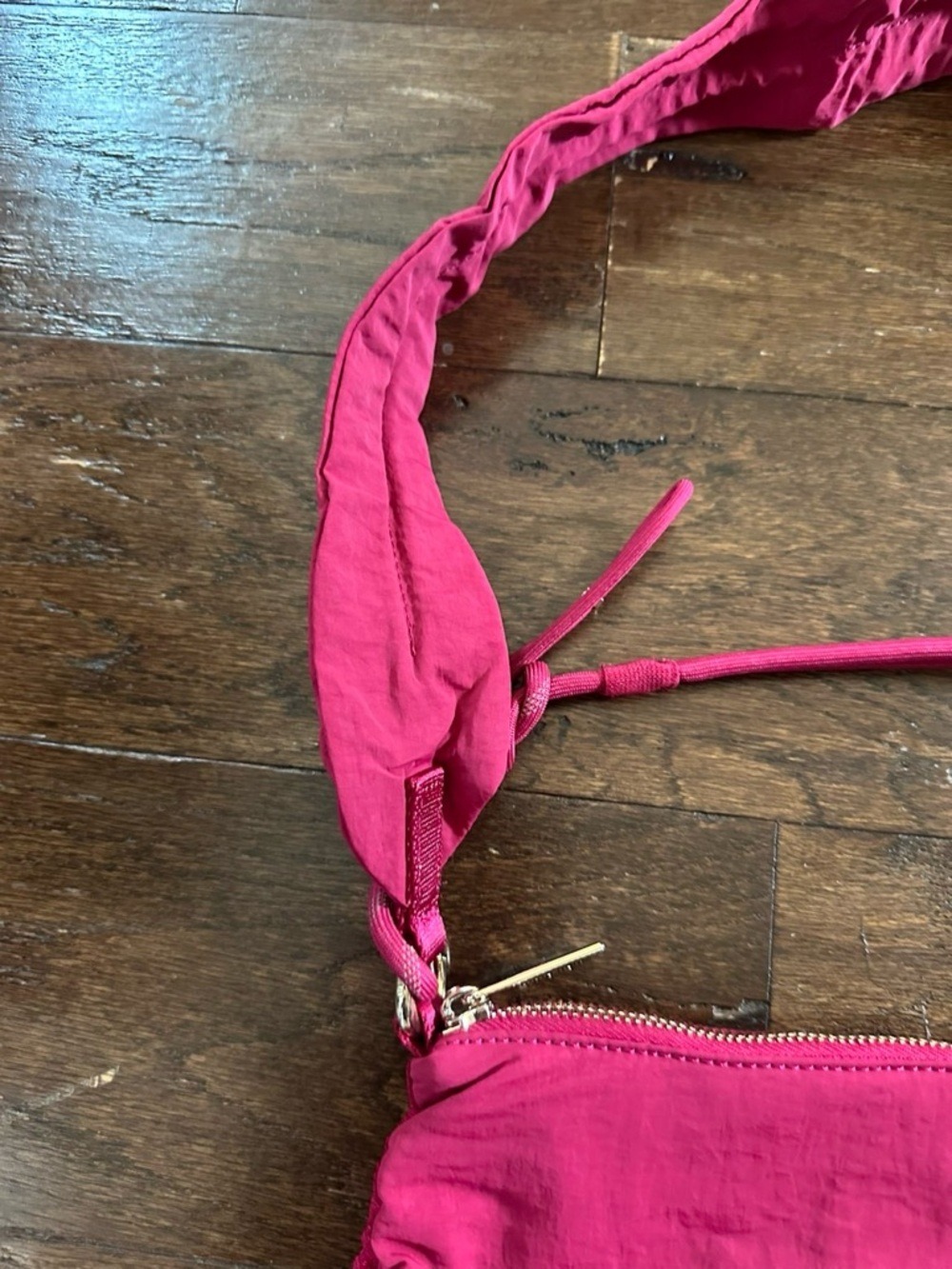 Lululemon Convertible Ruched Strap
Crossbody Bag Mini *1.5L Berry NWT - Picture 11 of 15